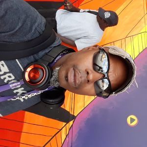 Meet your Posher, Keithen